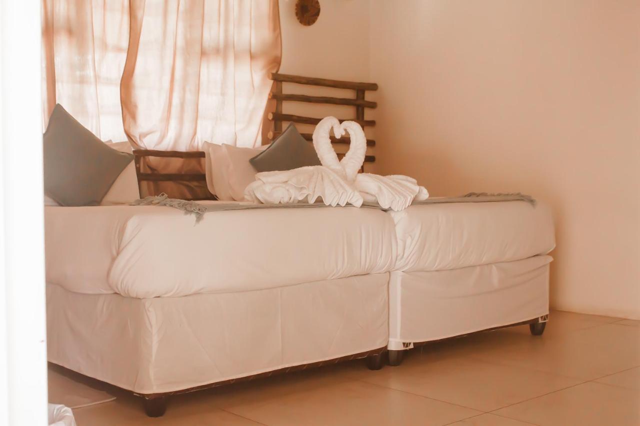 Leeville Guesthouse Kasane Εξωτερικό φωτογραφία