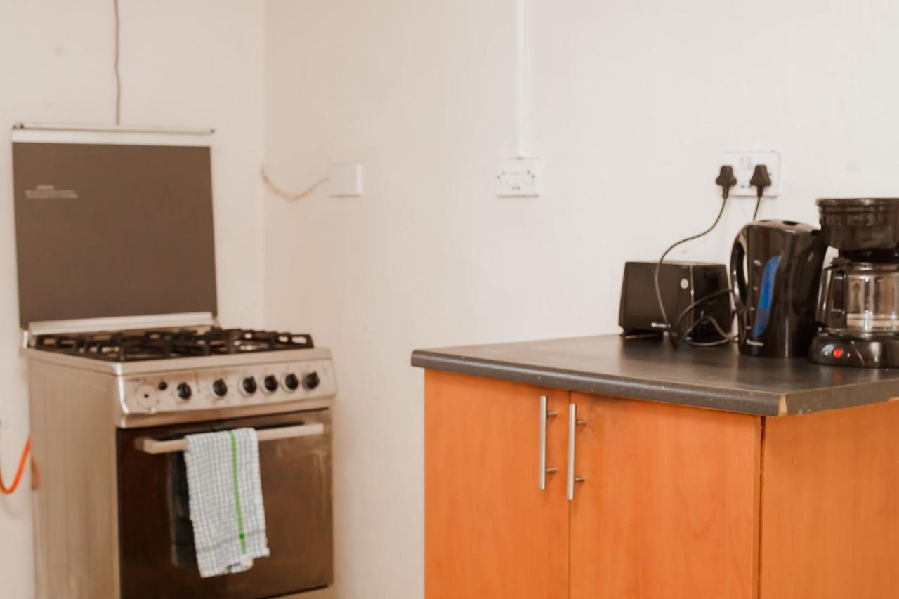 Leeville Guesthouse Kasane Εξωτερικό φωτογραφία